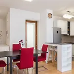 Trilocale Moderno- Sud- Aeroporti E Campus Apartamento Roma