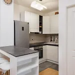 Apartamento Trilocale Moderno- Sud- Aeroporti E Campus *