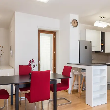 Trilocale Moderno- Sud- Aeroporti E Campus Apartamento Roma