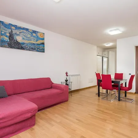 Apartamento Trilocale Moderno- Sud- Aeroporti E Campus