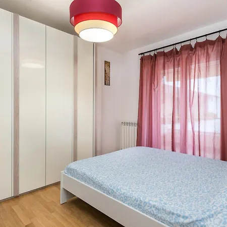 Trilocale Moderno- Sud- Aeroporti E Campus Apartamento